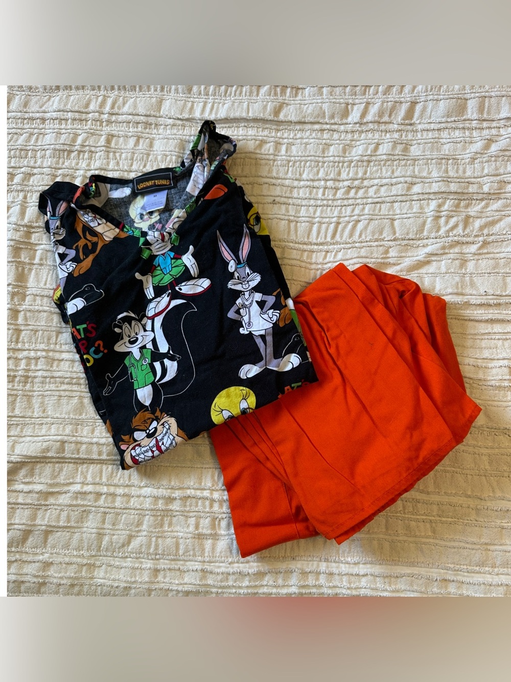 Looney Tunes scrub set